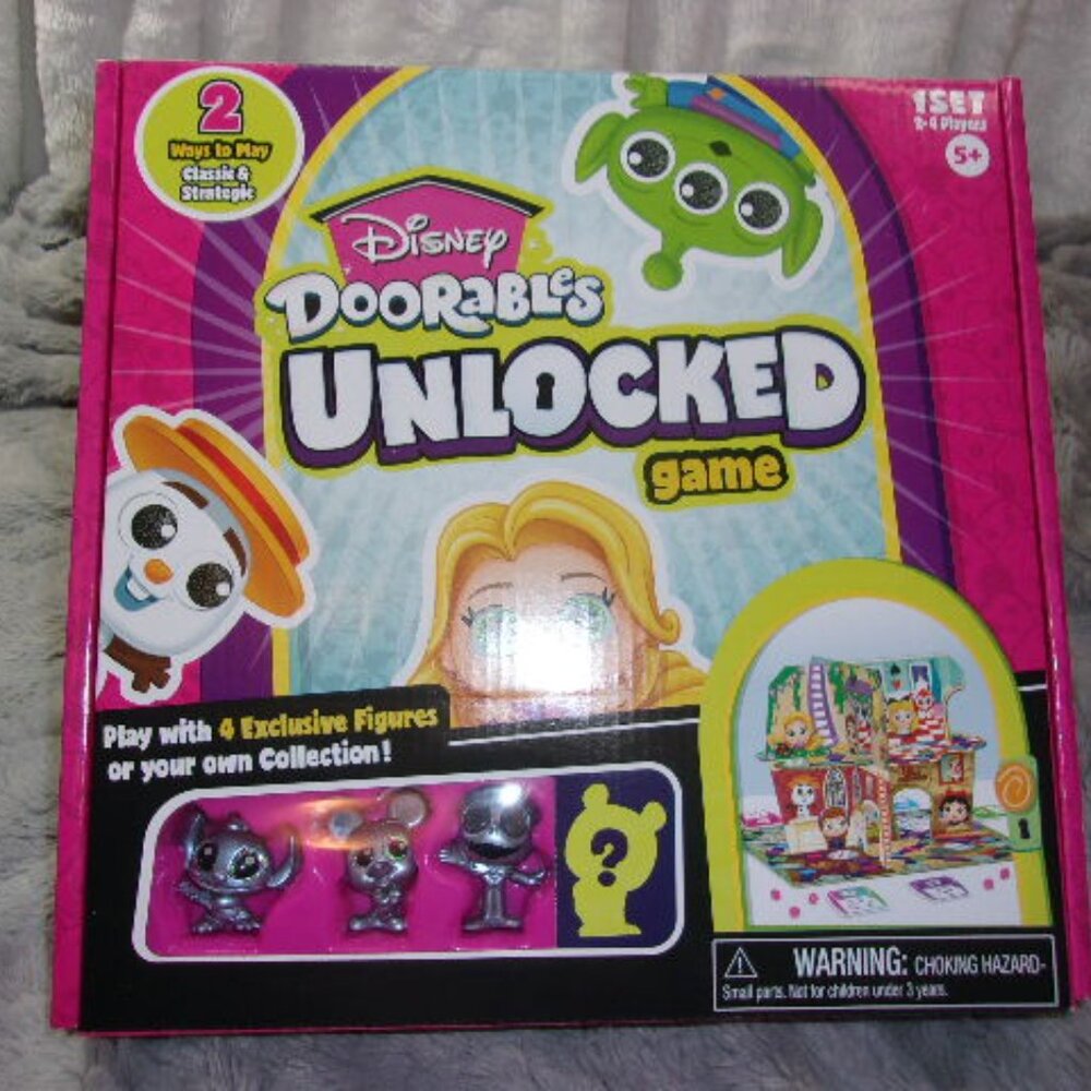 T-135 NEW SEALED DISNEY DOORABLES UNLOCKED GAME